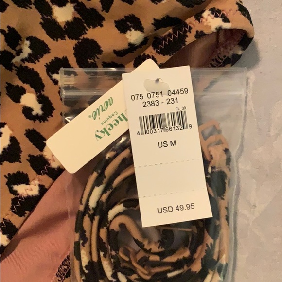 High cut leopard one piece bathing suit - Picture 3 of 4